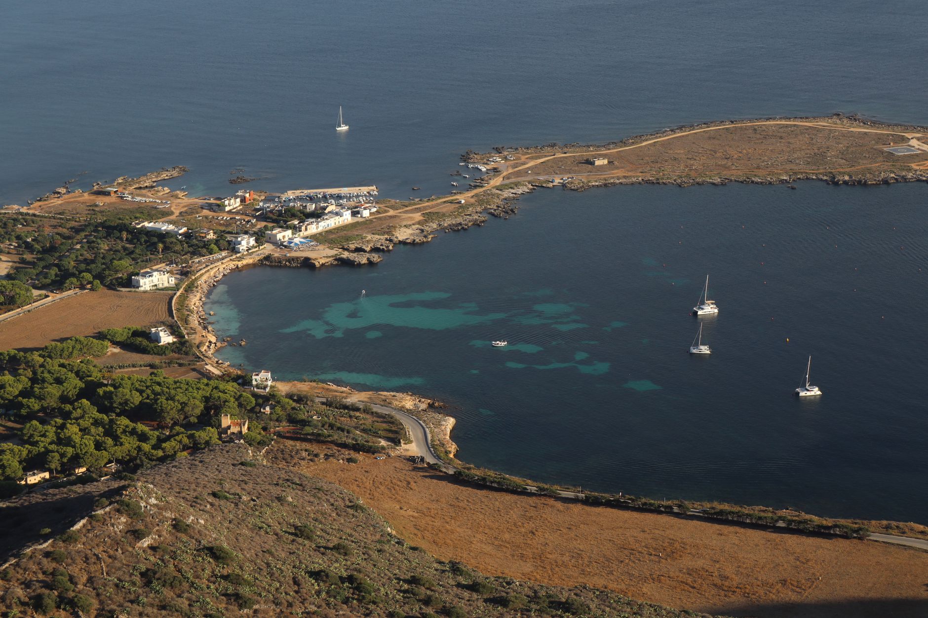 Les eaux claires de l ile de Favignana